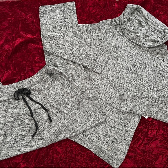 Nicole Miller Cowl Neck Knit Loungewear Set - Picture 8 of 16